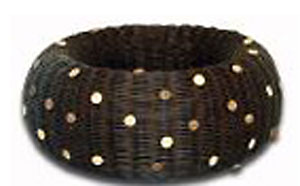 Wicker round basket